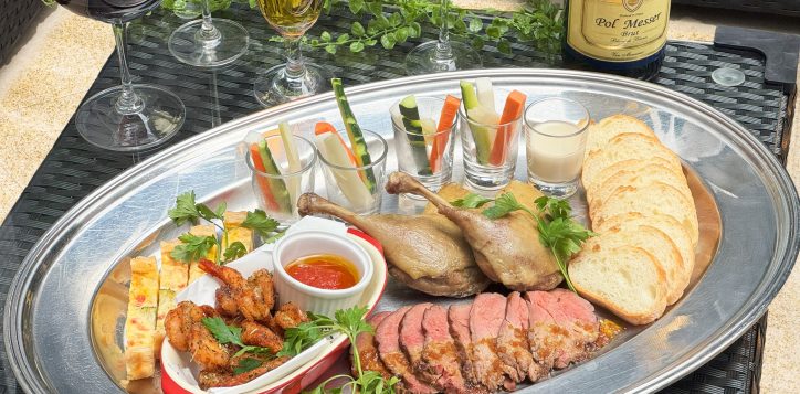 terrasse-niku-plate