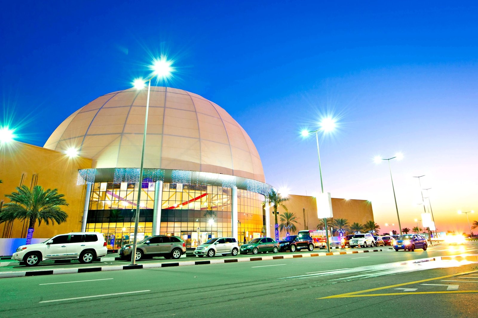 dubai-outlet-mall-shopping-in-dubai-novotel-world-trade-centre-dubai