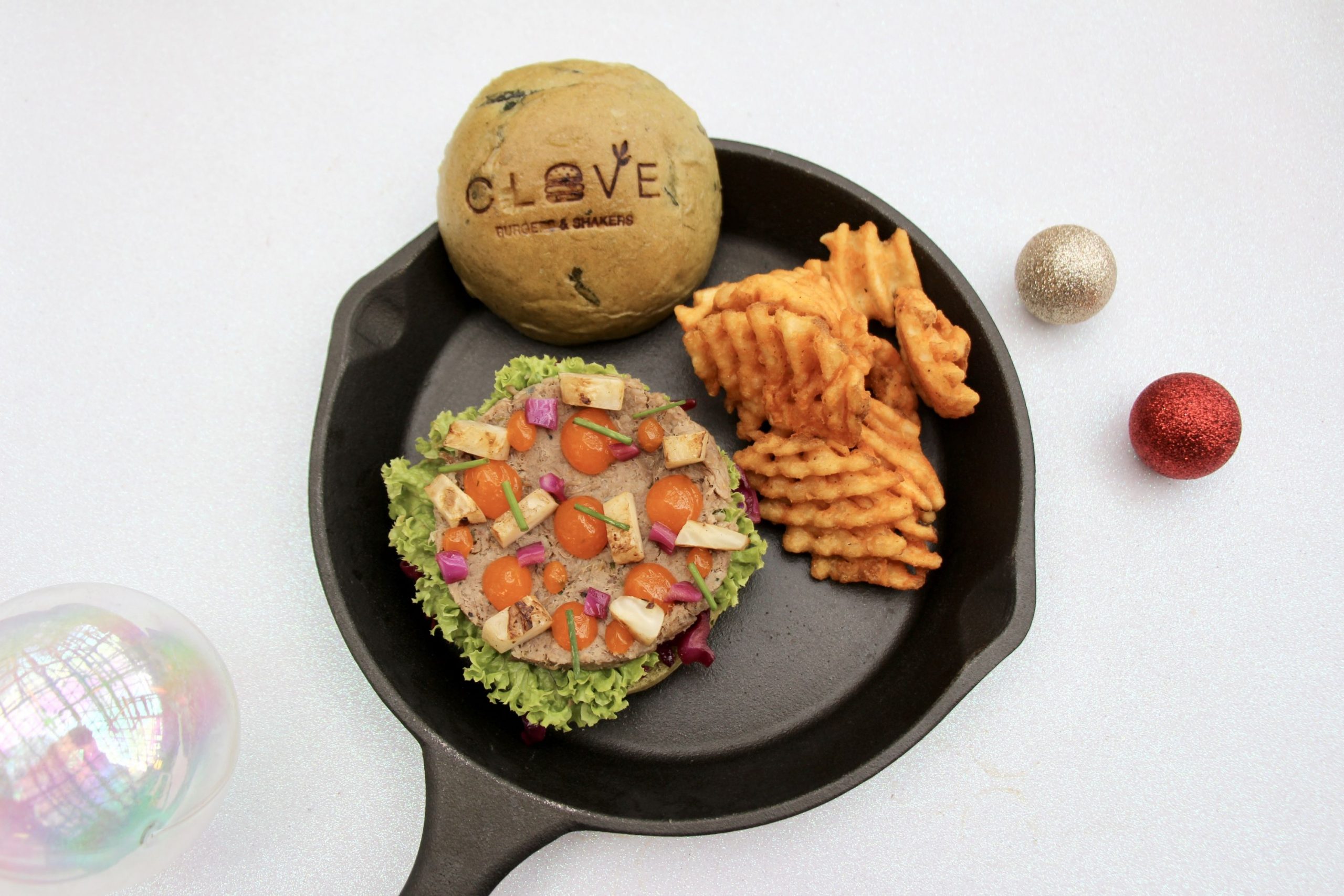 CLOVE Festive Burger