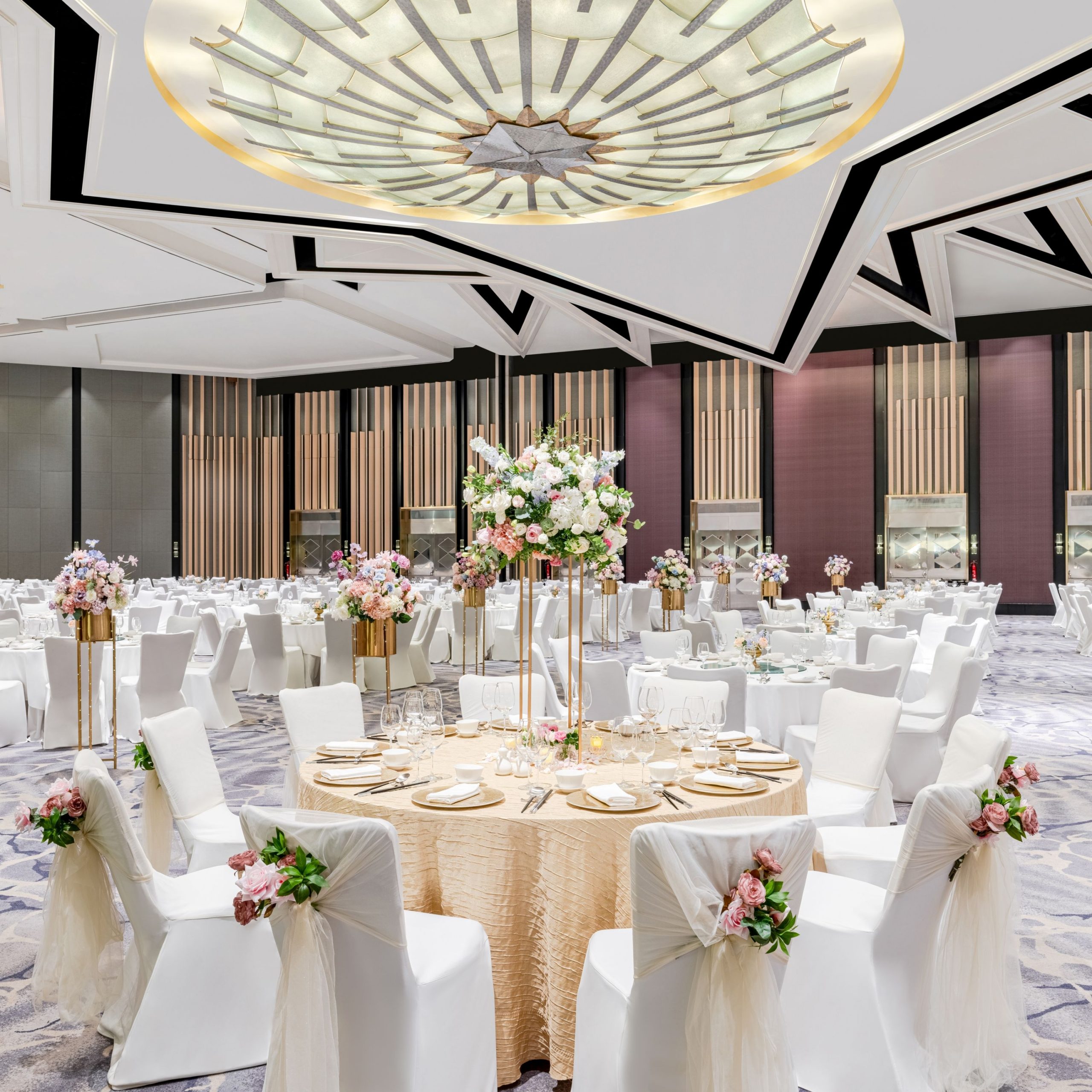 Wedding Banquet at Fairmont Ballroom, Raffles City Convention Centre