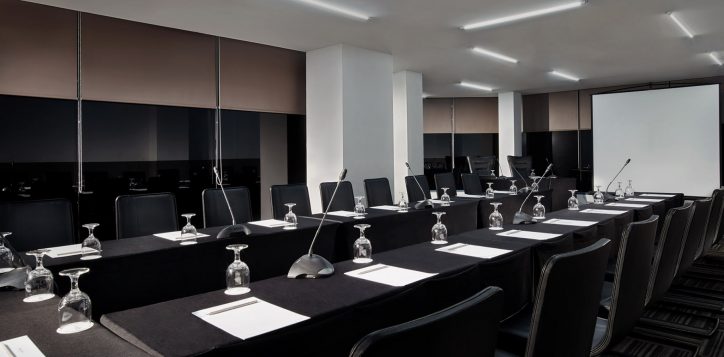 meetingroom-jpg