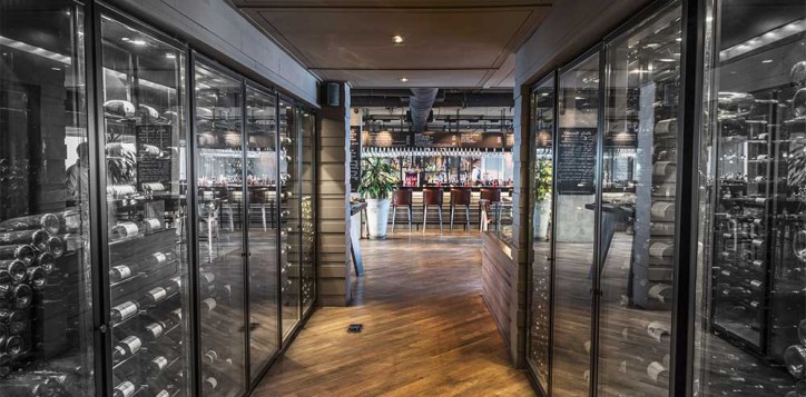 scarlett-3-by-lucas-2