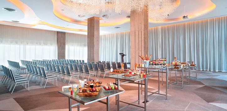 ballroom-theatre-set-up-2