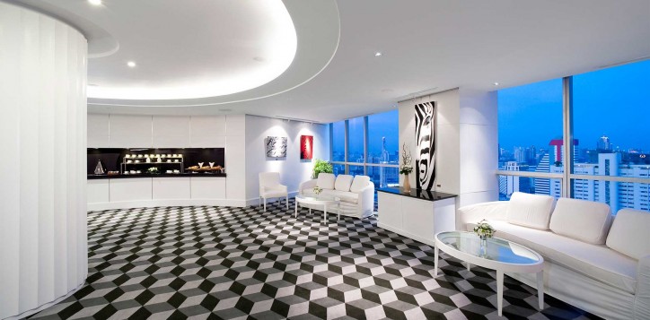 the-gallery-foyer-2-2