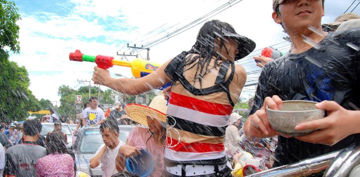 songkran-water-battle