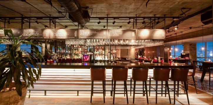 scarlett-rooftop-bar-restaurant-bar