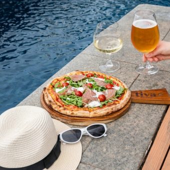 happy-hours-by-the-pool