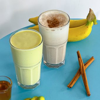 high-protein-smoothies-at-pool-bar