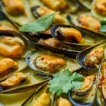 flaunt-those-mussels