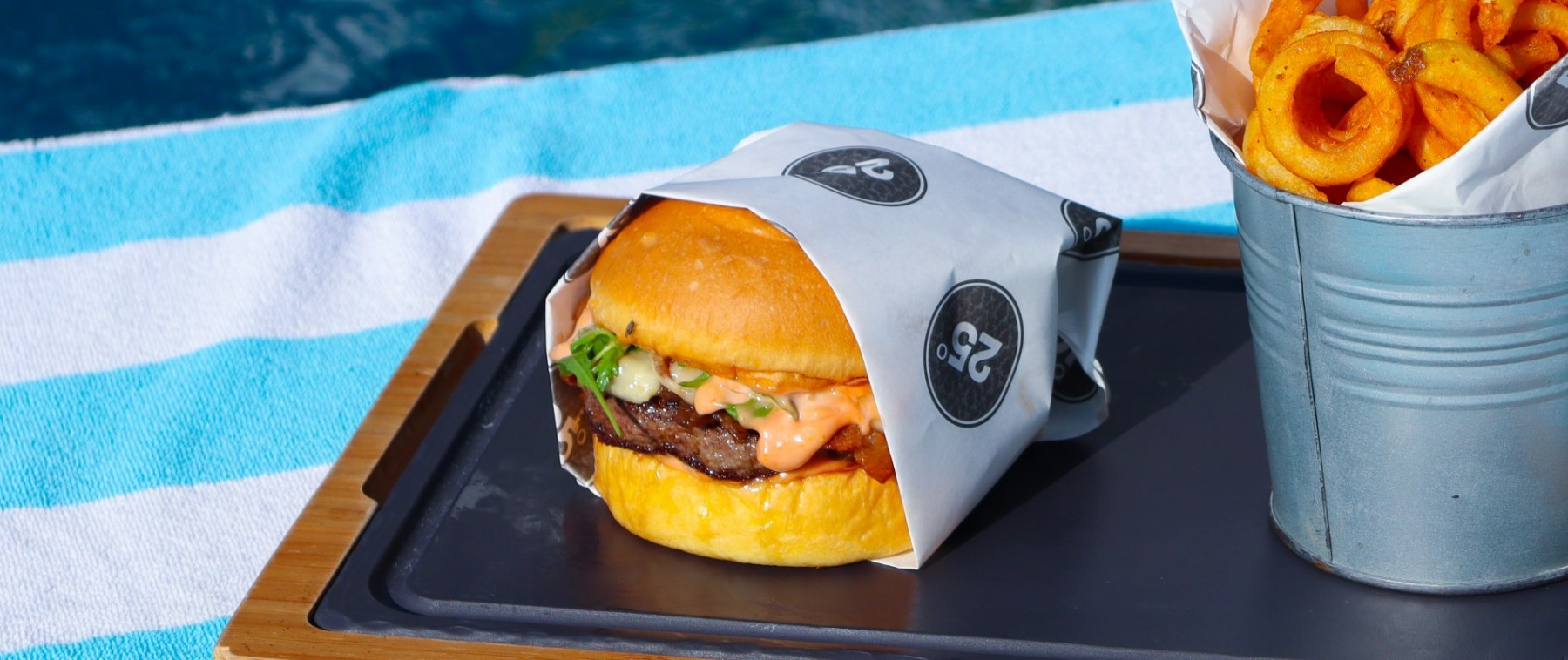 BURGER BY THE POOL