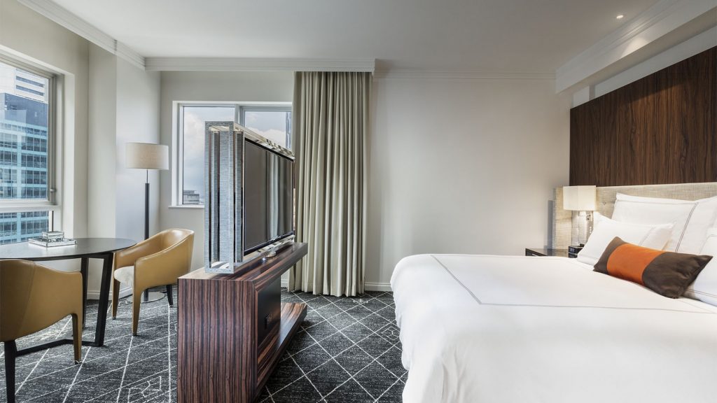 Signature Skyline Suite | Swissôtel Sydney | 5-Star Sydney CBD Hotel