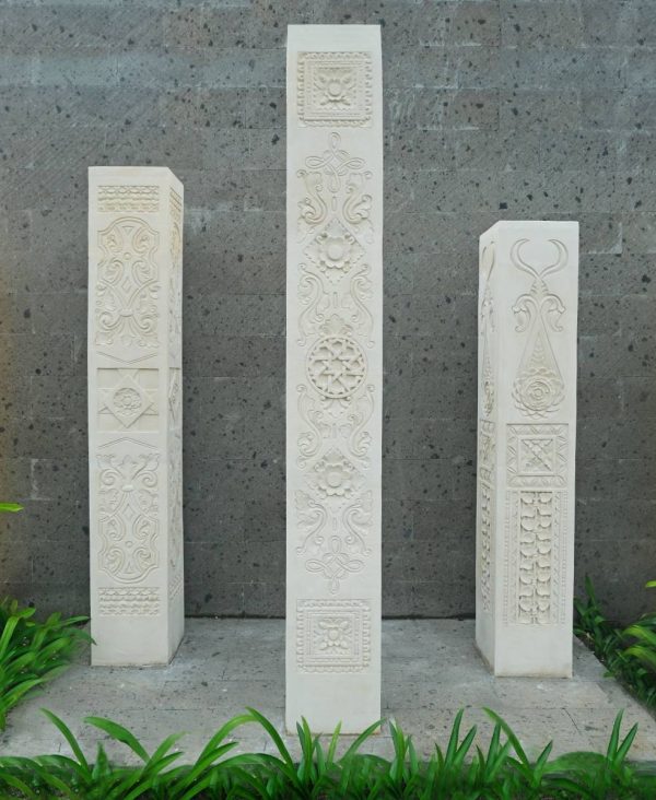 Raffles Bali’s Iconic Sculpture by Richard North-Lewis