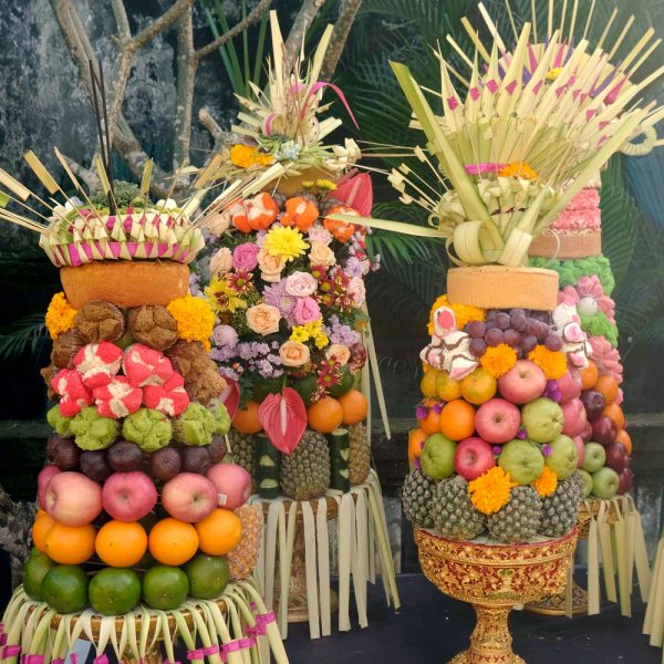 The Story of Gebogan, Big Balinese Offering to God