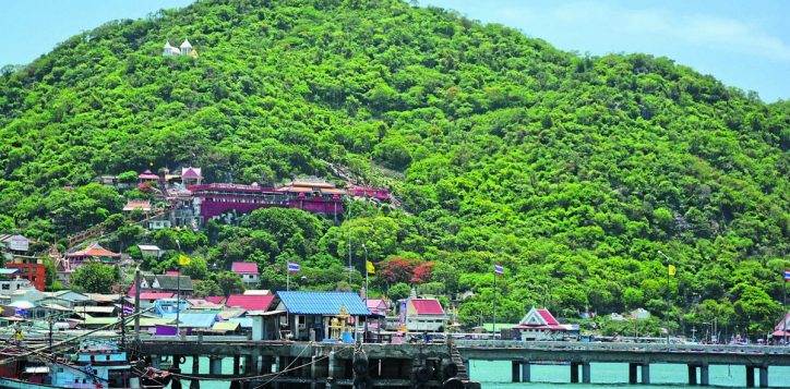 why-you-should-travel-to-sriracha-and-koh-sichang-during-the-green-season