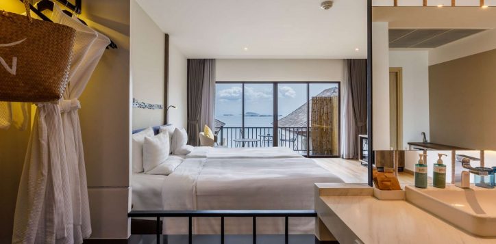 escape-to-koh-si-chang-with-an-exclusive-may-offer