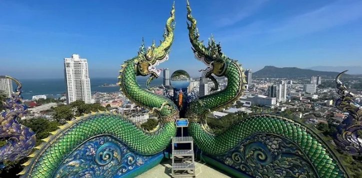 khao-phra-kru-monastery-a-traditional-and-sacred-temple-in-chonburi