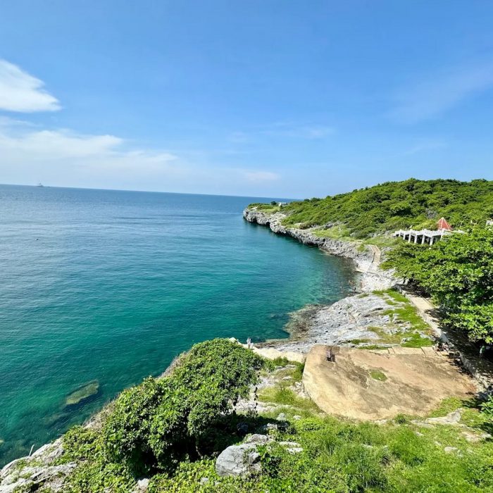 hiking-trails-in-koh-si-chang-to-explore-the-islands-natural-beauty