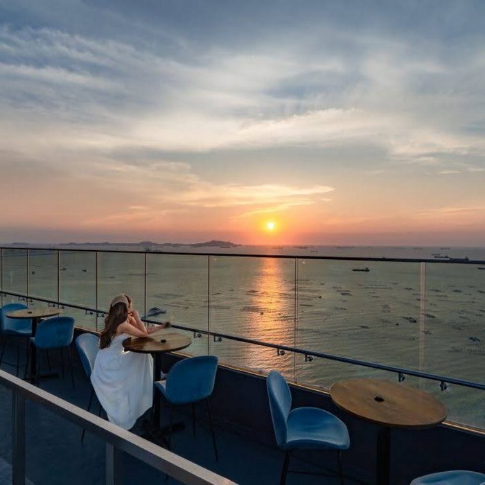 fun-filled-friday-nights-at-the-stunning-silver-moon-rooftop-bar-in-sriracha