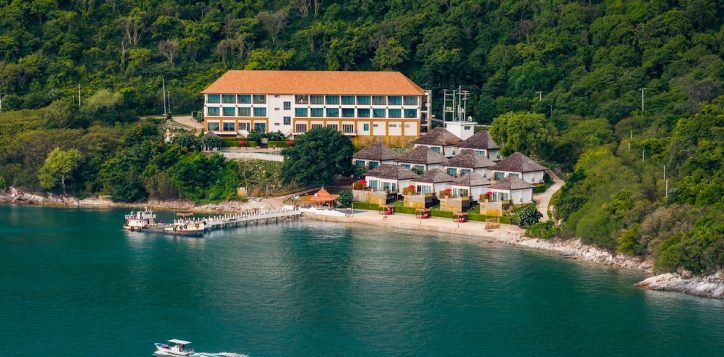 relax-eat-and-celebrate-by-the-sea-at-novotel-koh-si-chang