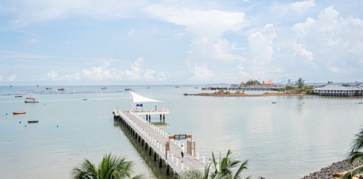 why-sriracha-is-the-hidden-gem-for-festive-getaways