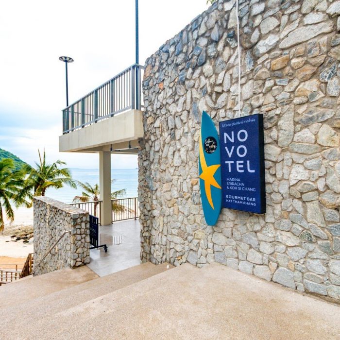 new-year-trips-near-bangkok-sriracha-and-koh-si-chang-highlights