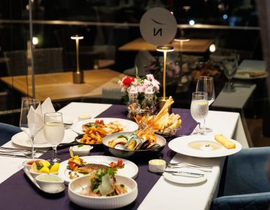 a-festive-christmas-dinner-at-blue-marble-restaurant-novotel-marina-sriracha