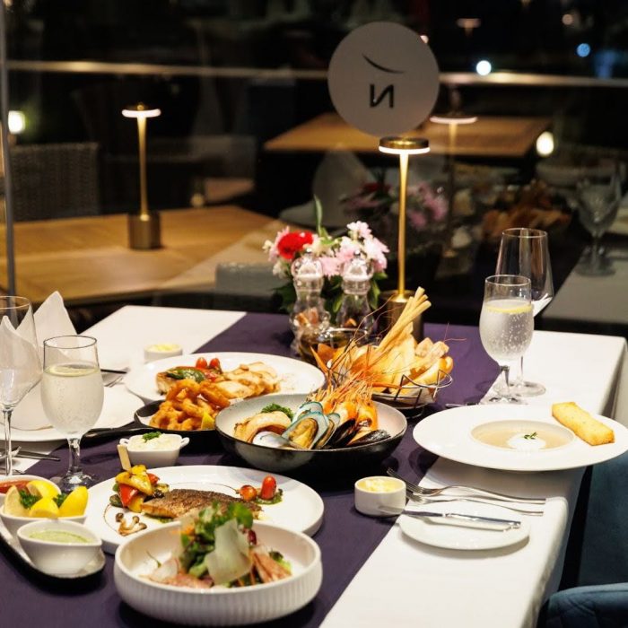 a-festive-christmas-dinner-at-blue-marble-restaurant-novotel-marina-sriracha
