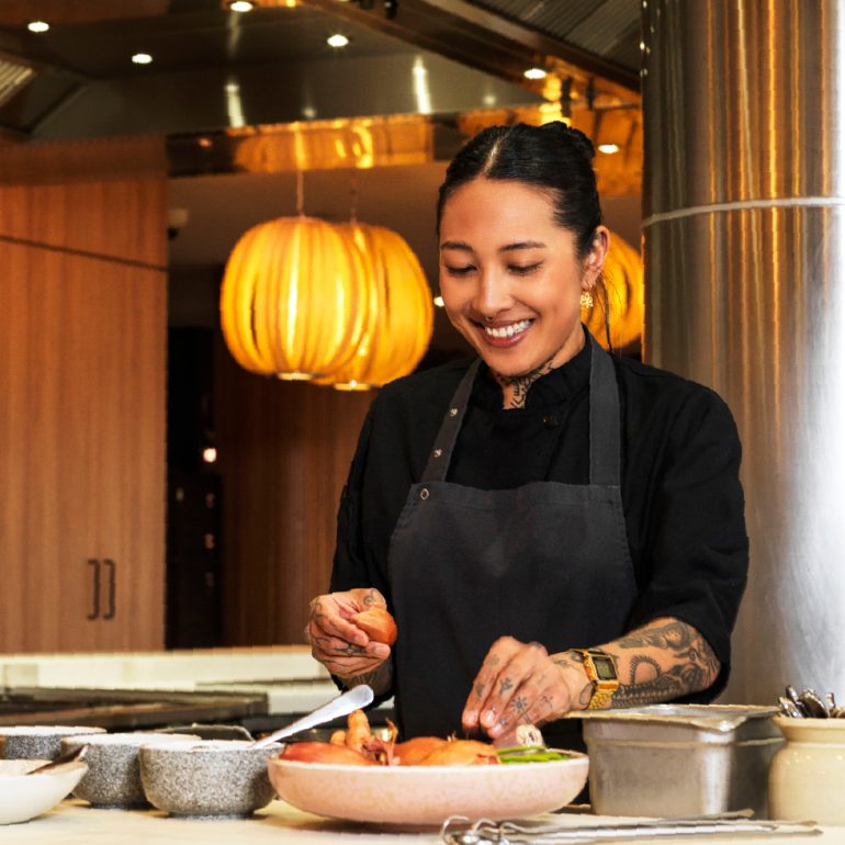 pullman-x-chef-nat-thaipun-at-mobius-bar-grill