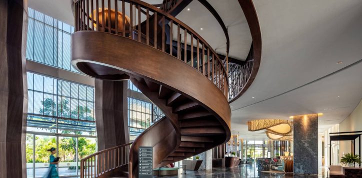 lobby_stairs