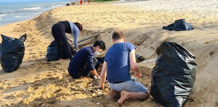 beach-cleaning