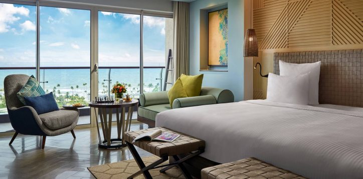 deluxe-king-ocean-view