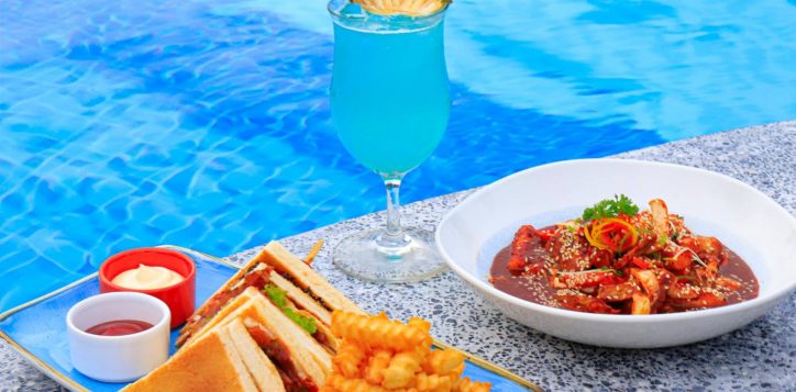 coconutz-pool-bar-food-and-beverage