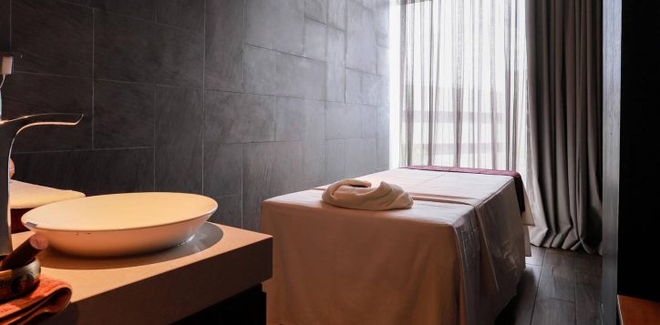 pullman-spa-treatment-room