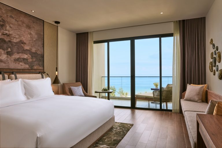 Superior King Room Sea View with Balcony in Movenpick Phu Quoc