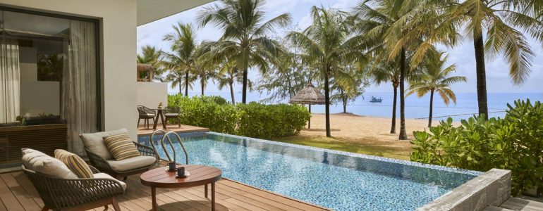 admire-the-magnificent-sunset-from-the-oceanfront-villas-at-movenpick-villas-phu-quoc