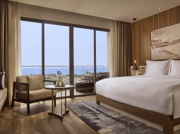 studio-sea-view-king-room-with-balcony