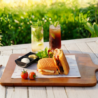 cubano-sandwich-combo