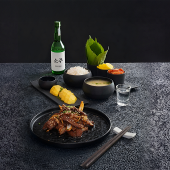 soju-table-the-islander