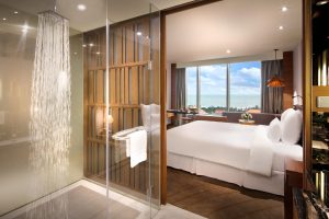 Pullman Vung Tau Deluxe Room 5 stars hotel; Pullman Vung Tau 5 stars hotel Beach