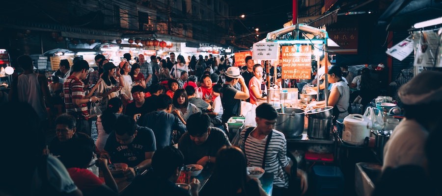 通過節省優惠发现曼谷街頭美食