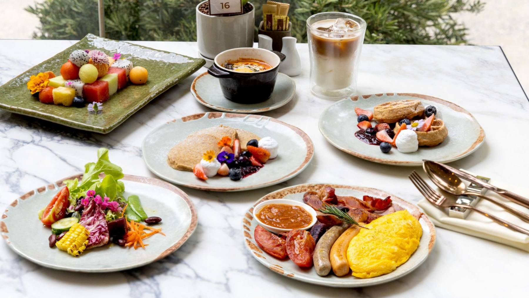 %d8%b9%d8%b1%d8%b6-%d8%a7%d9%84%d8%b9%d8%b7%d9%84%d8%a7%d8%aa