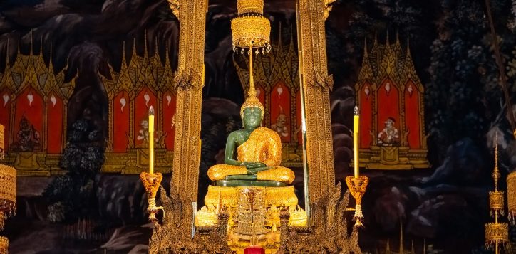 the-temple-of-the-emerald-buddha-2