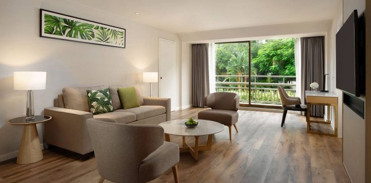 %ea%b0%9d%ec%8b%a4-%ec%8a%a4%ec%9c%84%ed%8a%b8