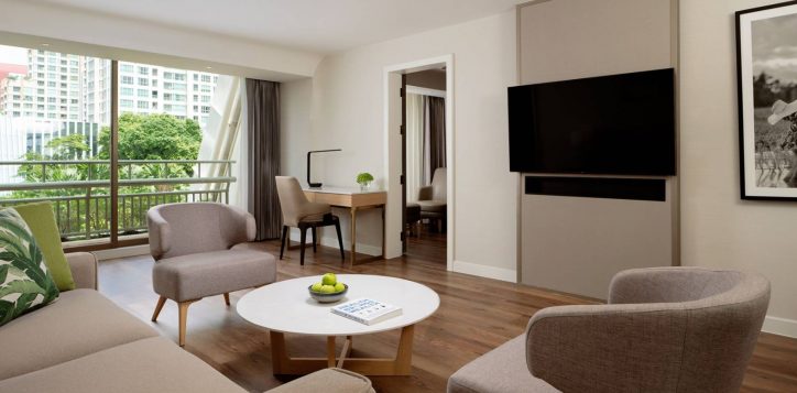 family-1-bedroom-suite-with-sofa-bed-living-area