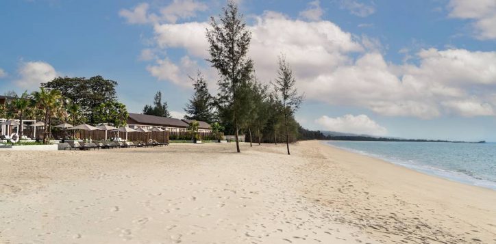 best-beach-in-khao-lak