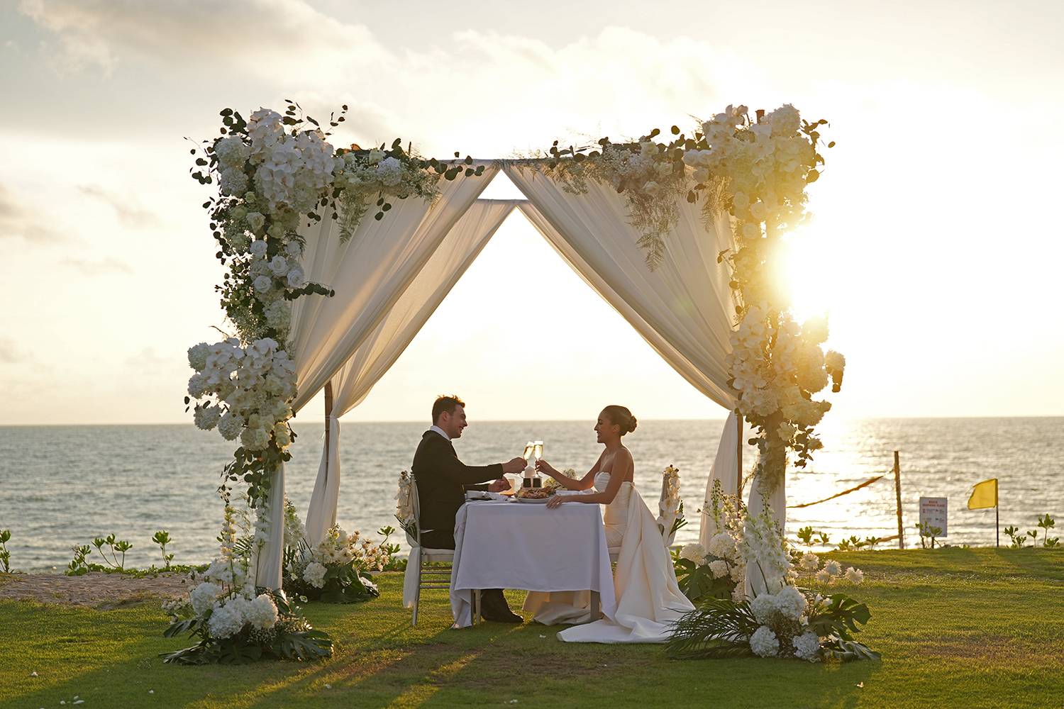 ROMANTIC DINNER