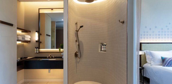 chambre-deluxe-avec-acces-direct-a-la-piscine