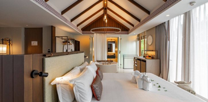 one-bedroom-beachfront-pool-villa