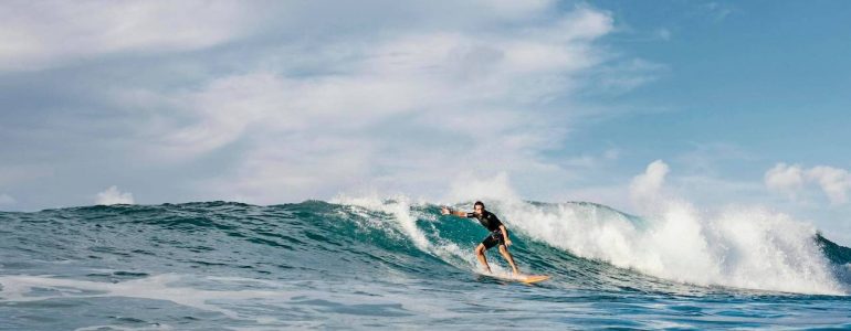 surfing-in-khao-lak