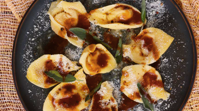 tortelli-alla-zucca-italian-food-2